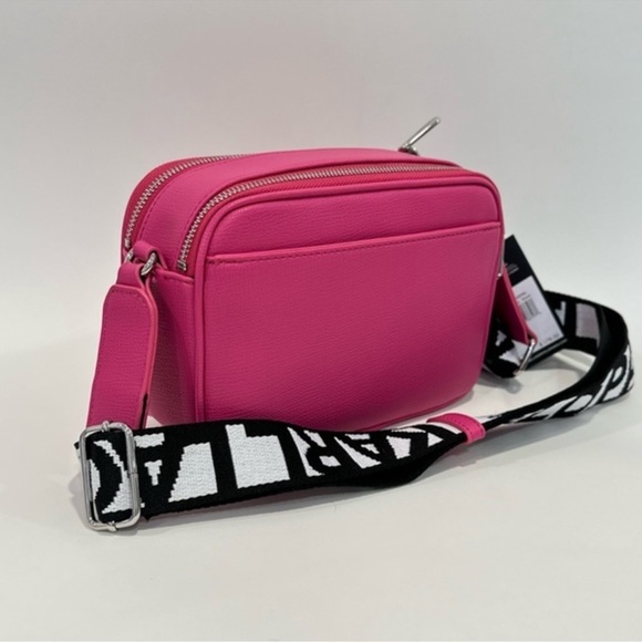 NWT Karl Lagerfeld Paris Maybelle Camera Crossbody Bag in Pink - Picture 5 of 6